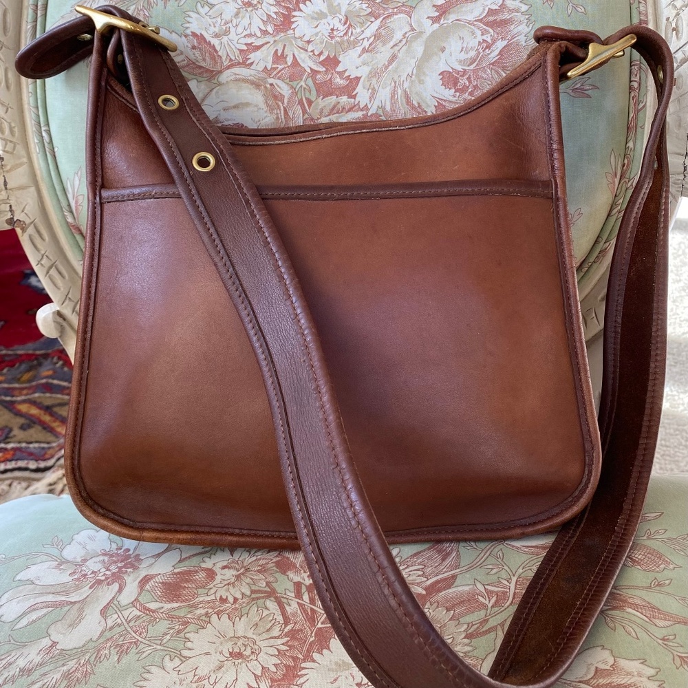 Vintage COACH 9966 Legacy zip- British Tan (made in USA)